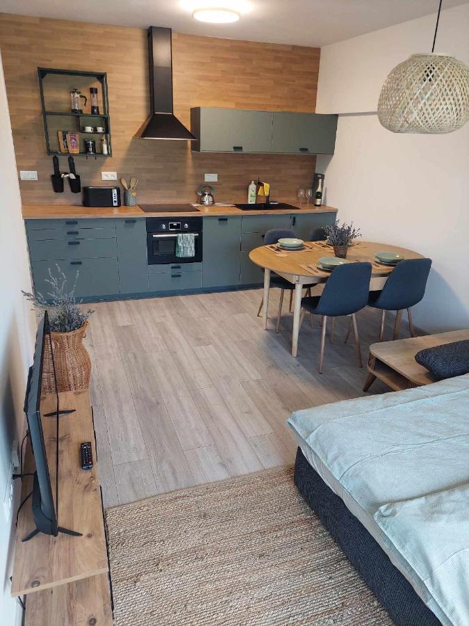 Apartman Besen 304 Bešeňová المظهر الخارجي الصورة